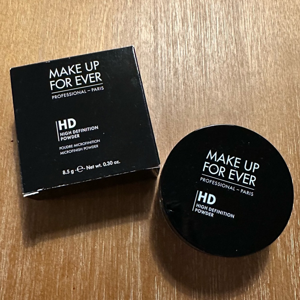 [NEW UNOPENED] MAKE UP FOR EVER Ultra HD Microfinishing Loose Powder .29oz